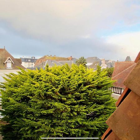 Joli Studio ☆ 100M De La Mer Et Du Centre Ville ☆ Cabourg Exteriér fotografie