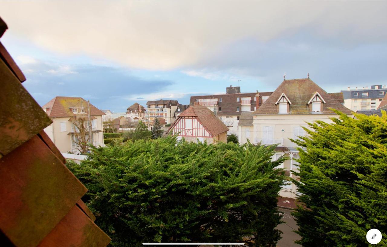 Joli Studio ☆ 100M De La Mer Et Du Centre Ville ☆ Cabourg Exteriér fotografie